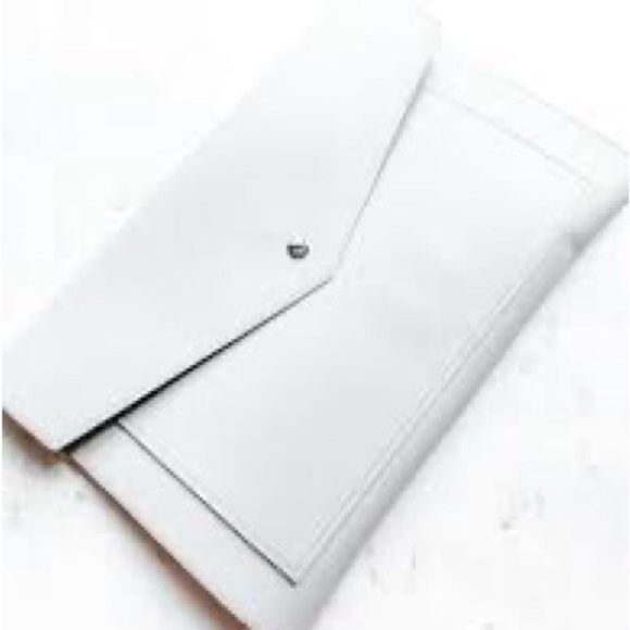 Portfolio Clutch NEW Glass Ladder & Co Megan Vegan Leather Light Gray - Picture 4 of 13